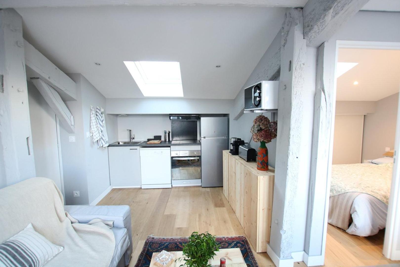 Guestready - Sunny Attic Apt Near Grand Theatre Bordeaux Zewnętrze zdjęcie